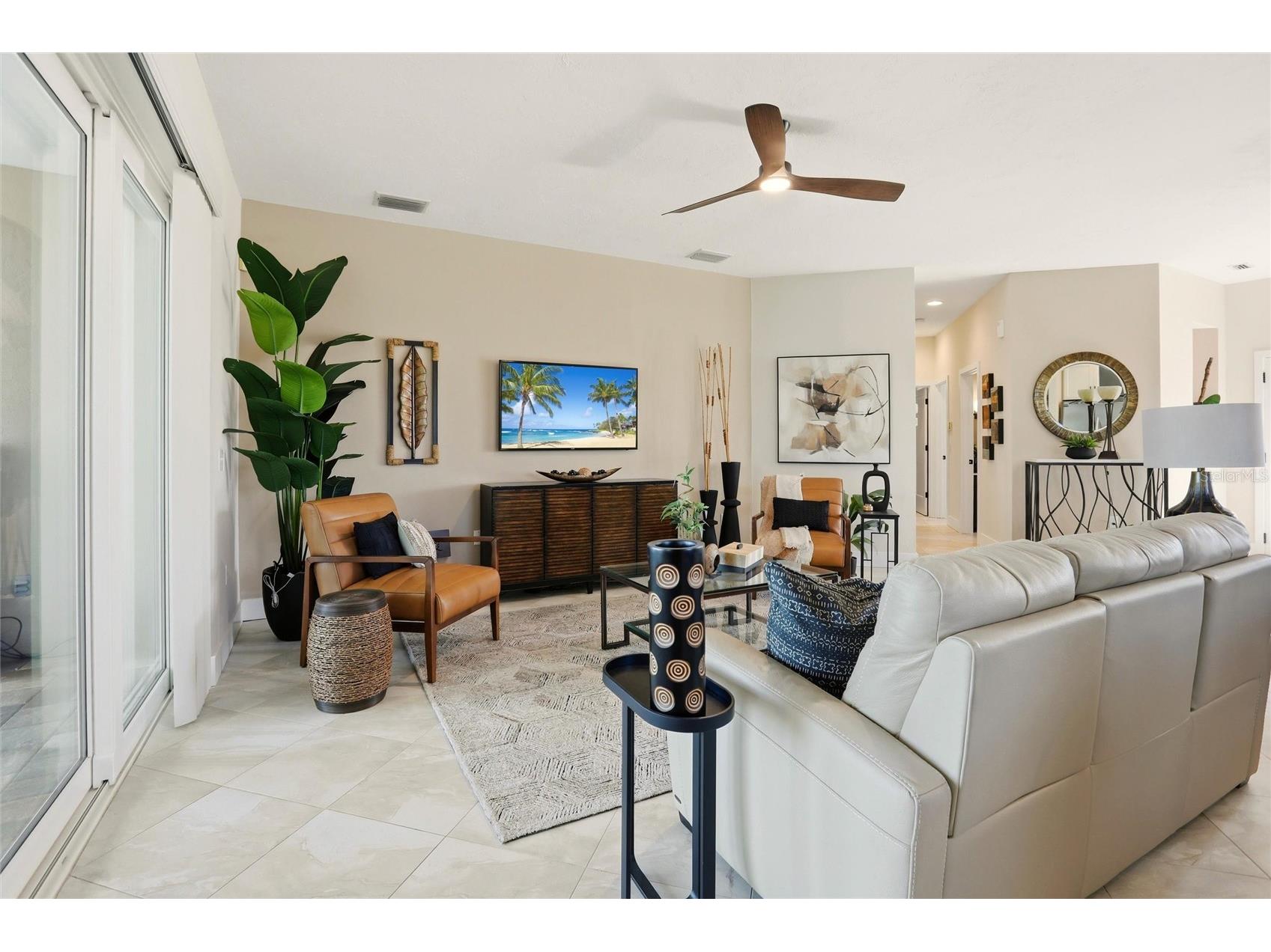 4083 Via Mirada Sarasota FL 34238 A4679398 image8