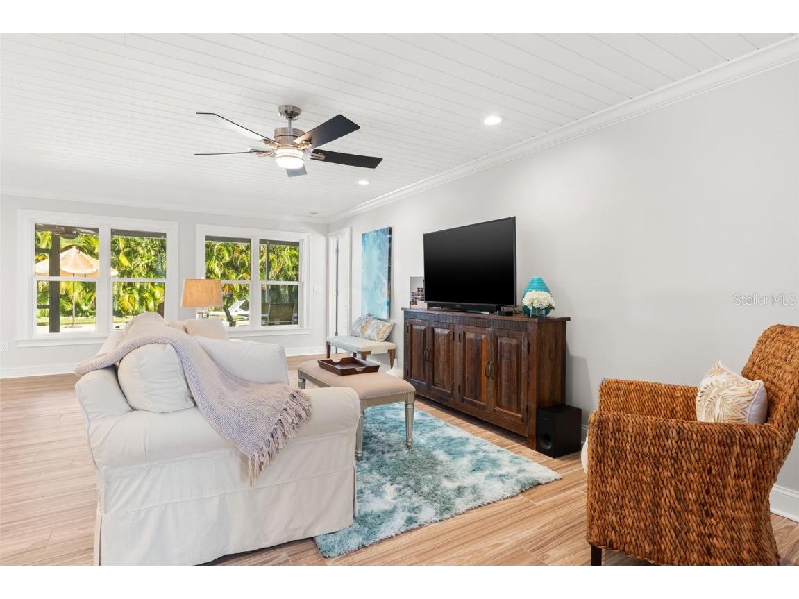 4085 42nd Avenue S Saint Petersburg FL 33711 TB8430497 image5