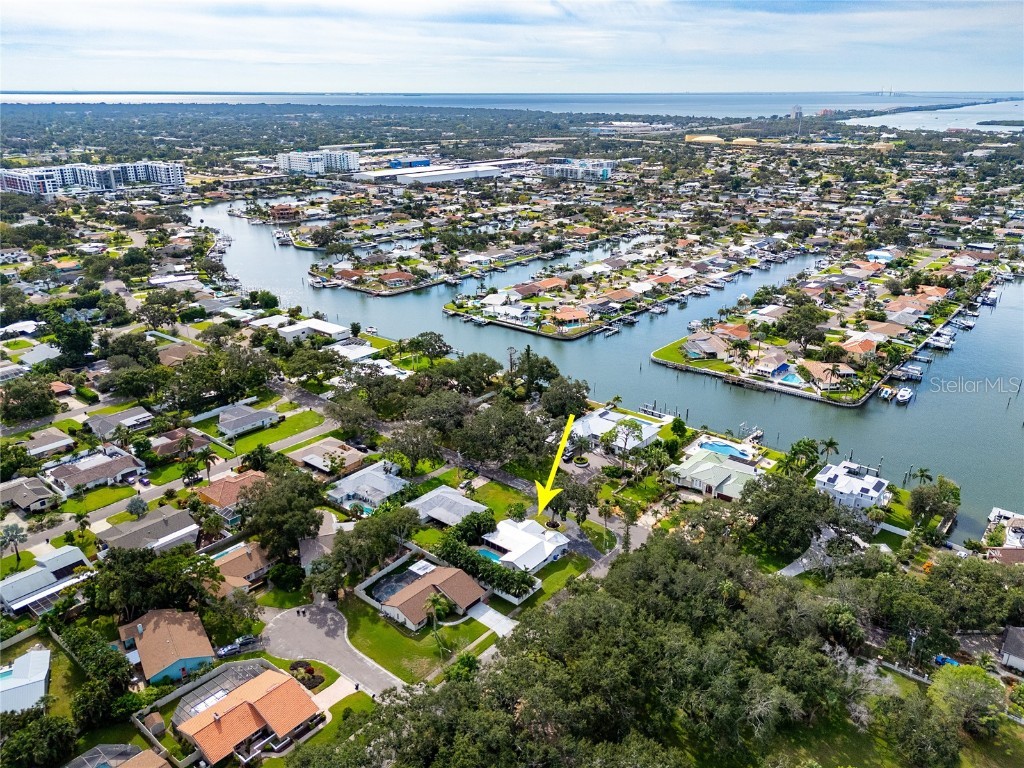 4085 42nd Avenue S Saint Petersburg FL 33711 TB8430497 image52