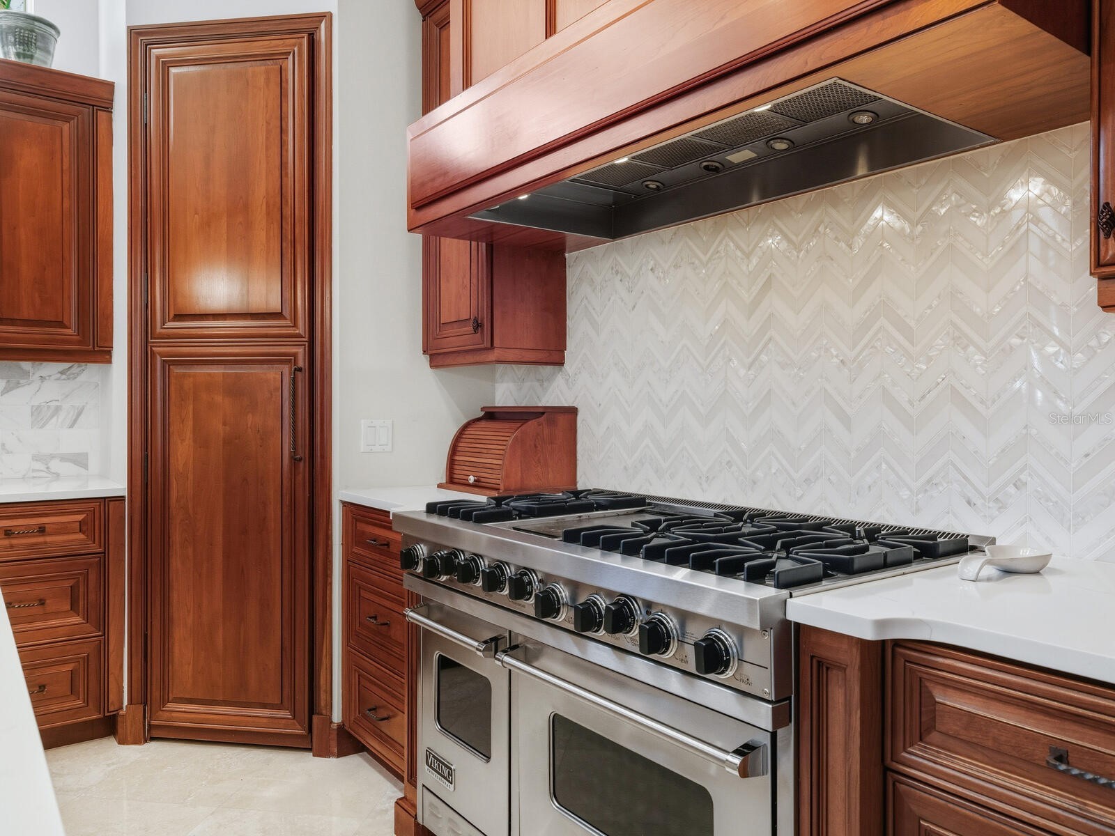 4085 Founders Club Drive Sarasota FL 34240 A4667067 image16