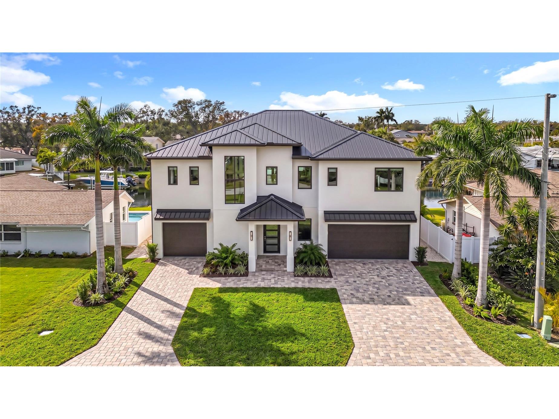 4086 13th Lane NE Saint Petersburg FL 33703 - PLACIDO BAYOU TB8518407 image1
