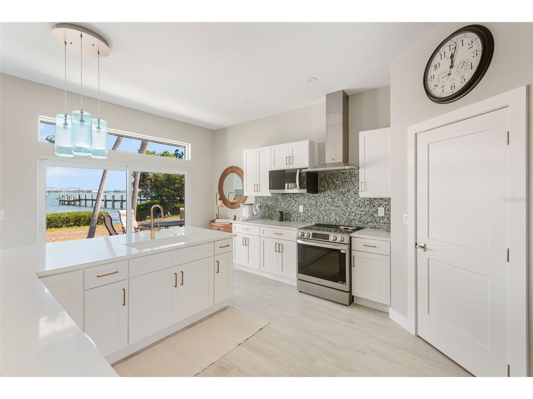 4087 Pelican Shores Circle Englewood FL 34223 - LEMON BAY INTERCOASTAL WATERWA D6146210 image14