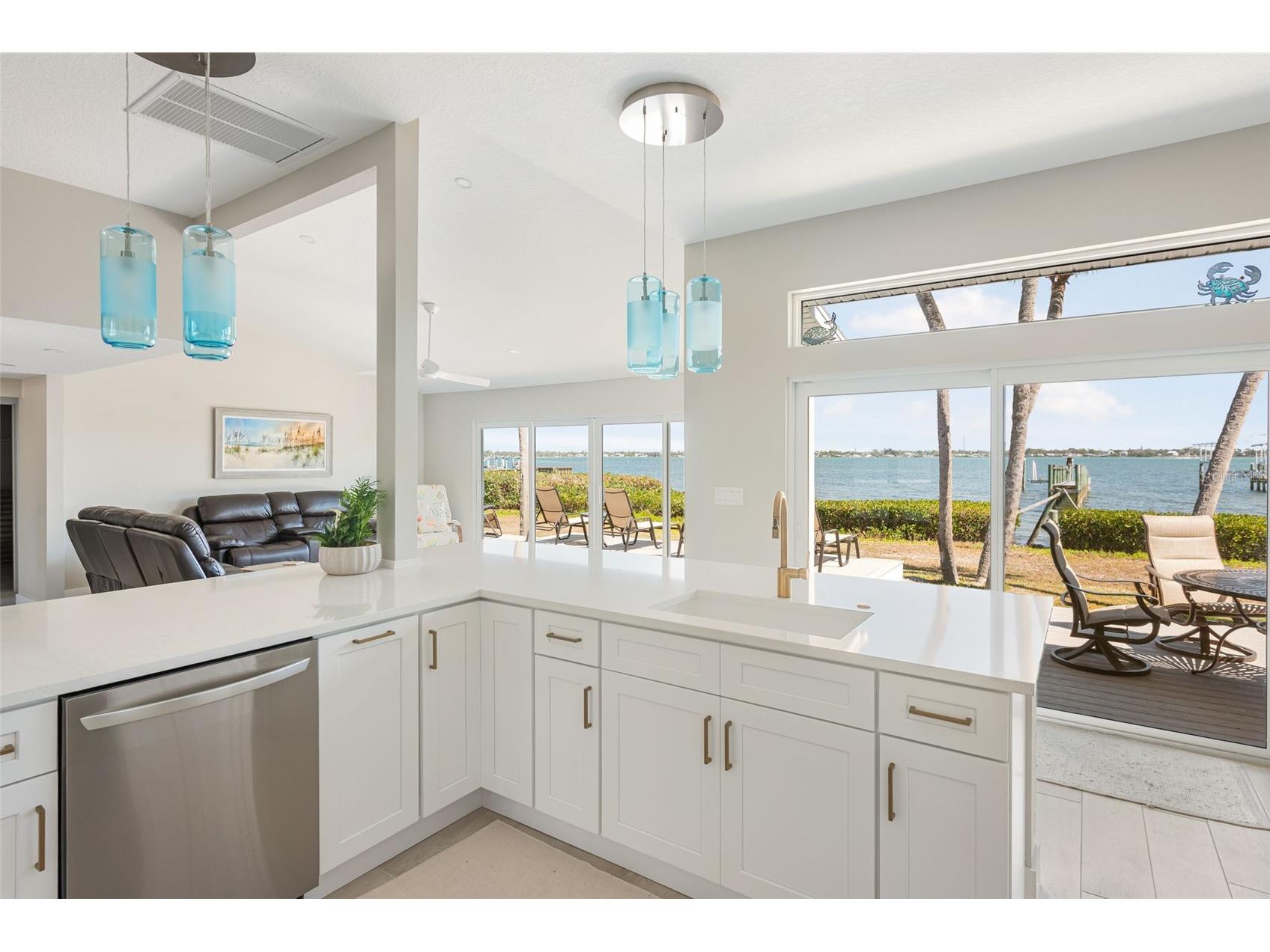 4087 Pelican Shores Circle Englewood FL 34223 - LEMON BAY INTERCOASTAL WATERWA D6146210 image15