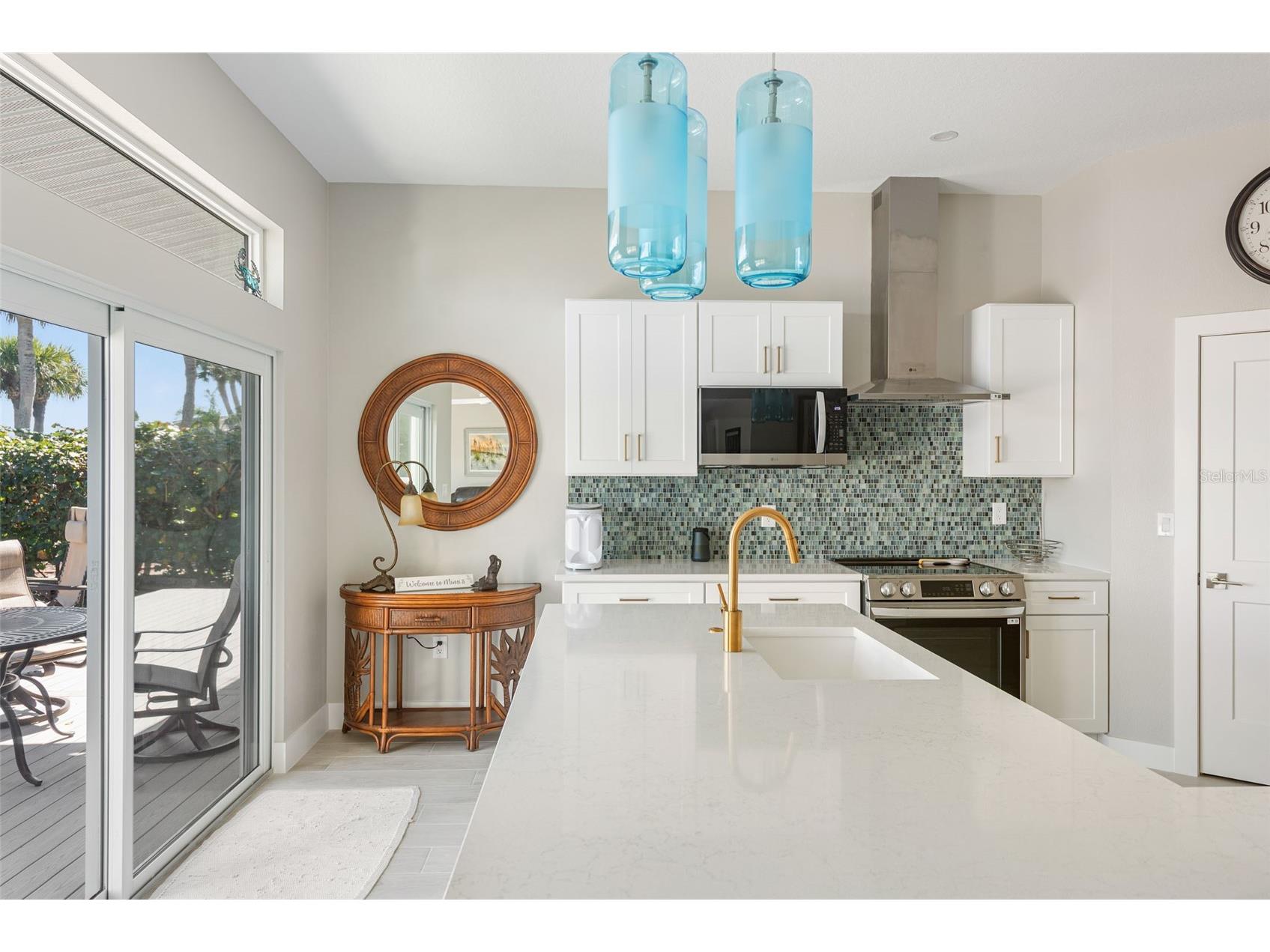 4087 Pelican Shores Circle Englewood FL 34223 - LEMON BAY INTERCOASTAL WATERWA D6146210 image19