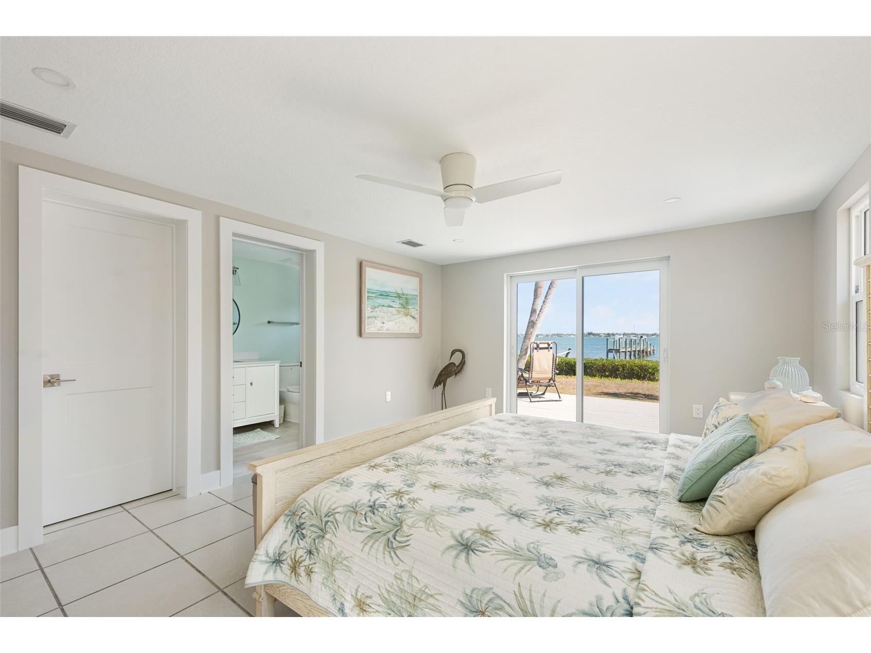 4087 Pelican Shores Circle Englewood FL 34223 - LEMON BAY INTERCOASTAL WATERWA D6146210 image34