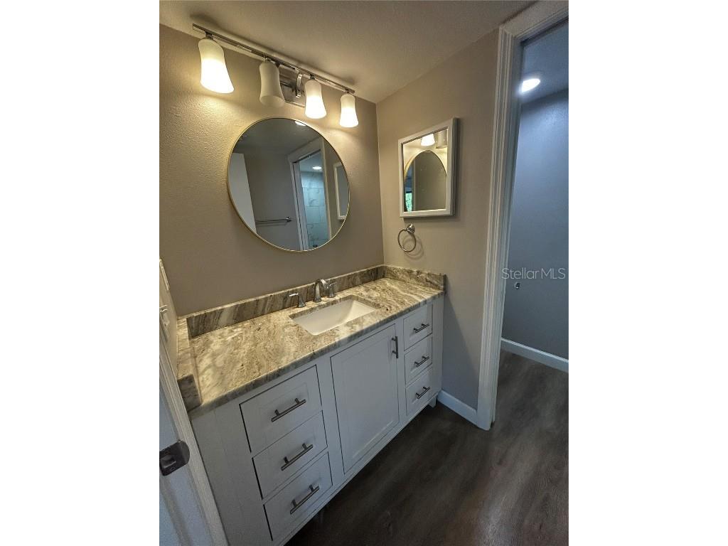 4089 Lake Forest Drive Sarasota FL 34233 A4671126 image7