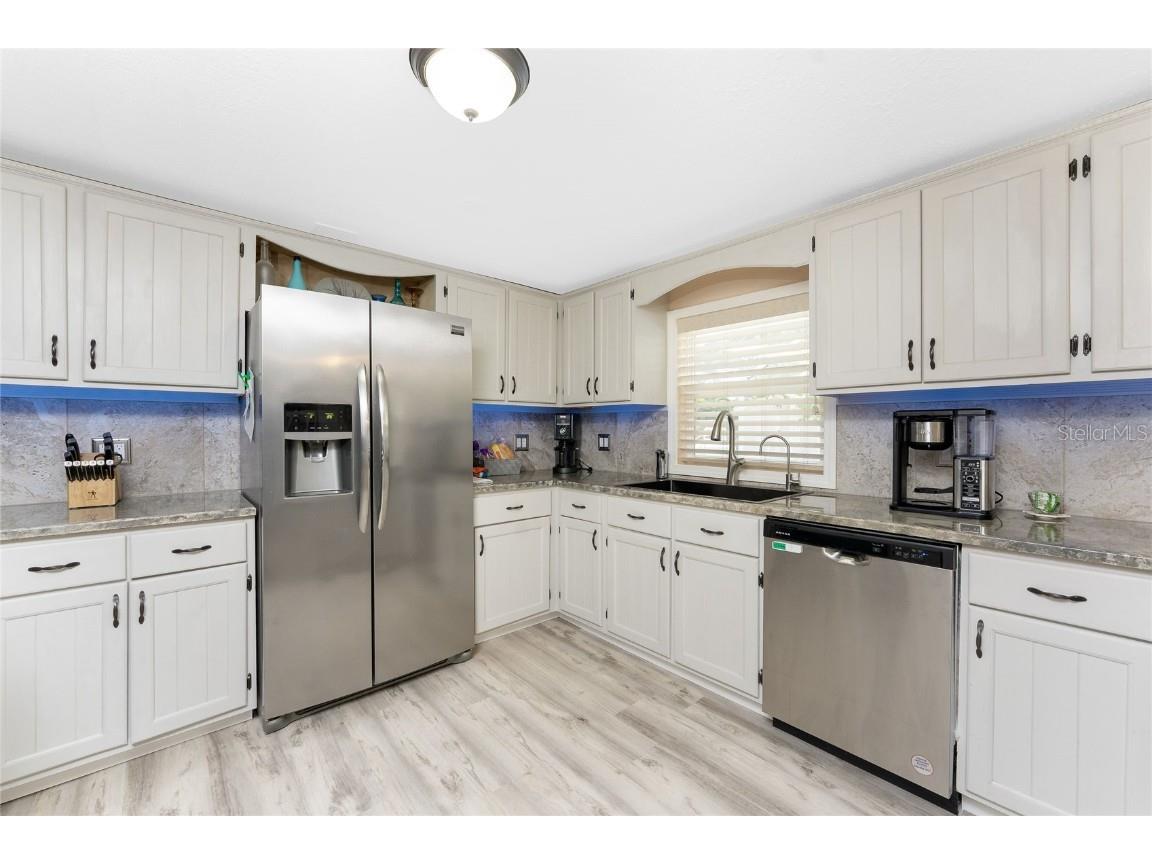 4089 Yucatan Circle Port Charlotte FL 33948 C7510272 image3