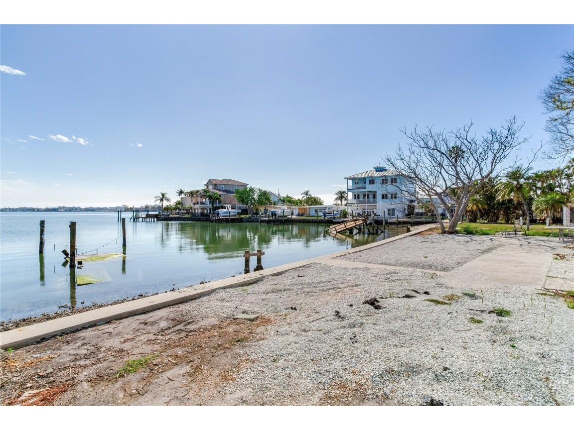 409 161st Avenue Redington Beach FL 33708 TB8354074 image8