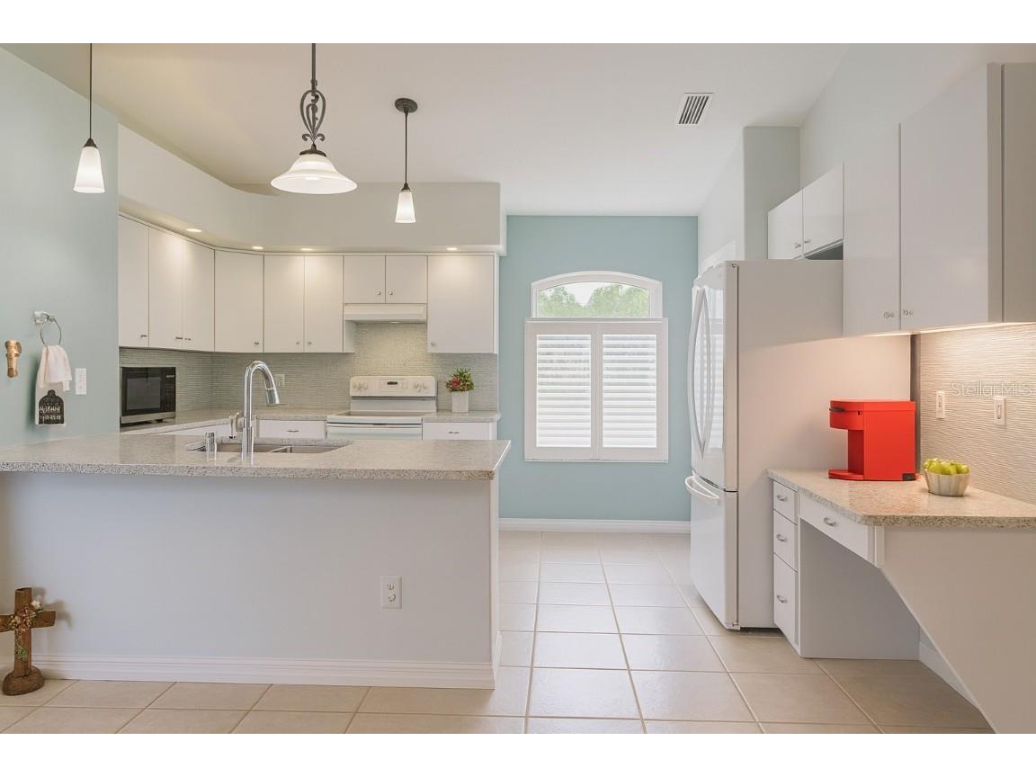 409 Boundary Boulevard Rotonda West FL 33947 A4667999 image6