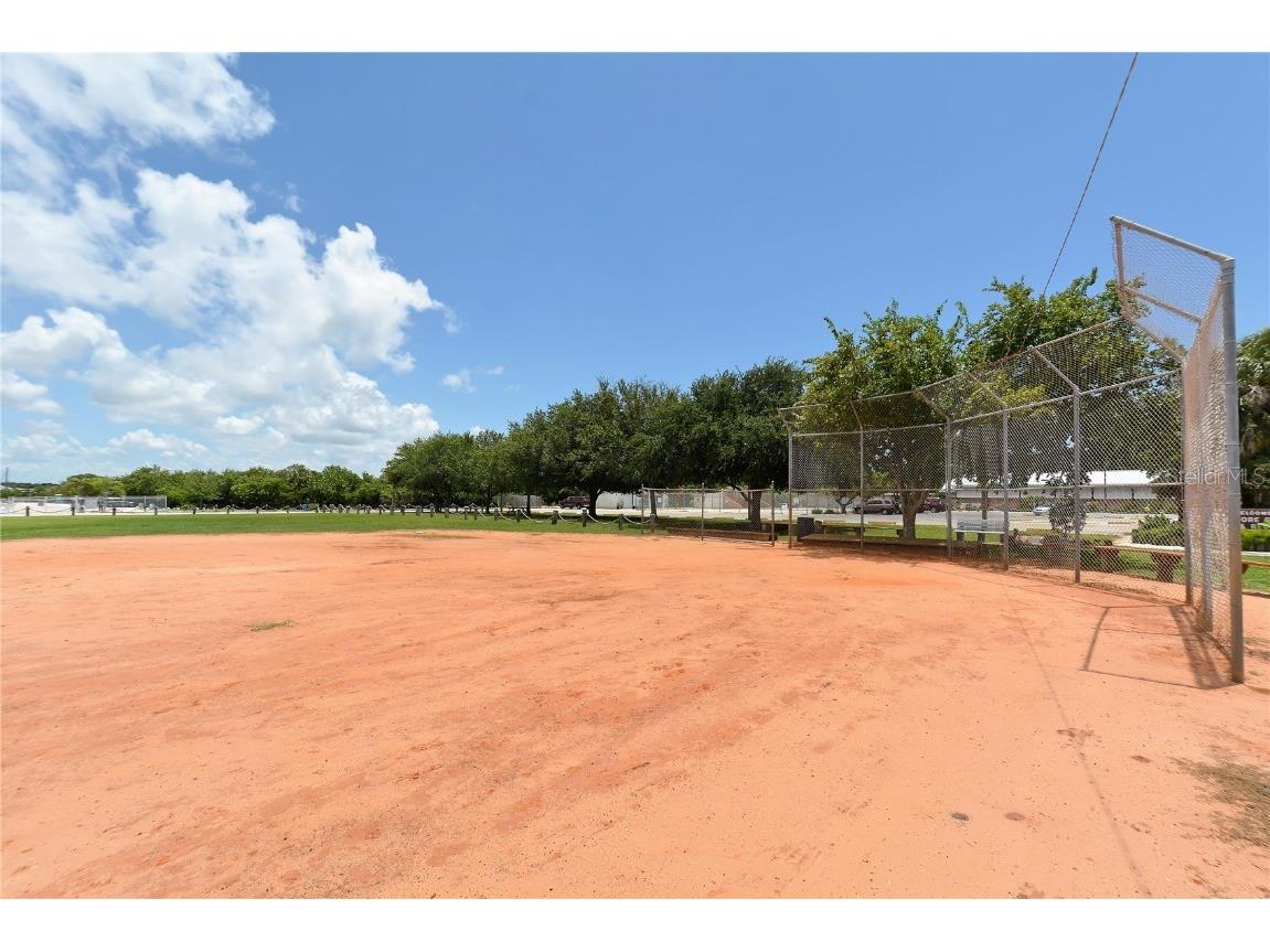 409 Bryn Mawr Island Bradenton FL 34207 A4652831 image41