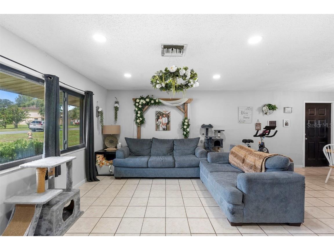 409 Century Avenue Fruitland Park FL 34731 G5104074 image7