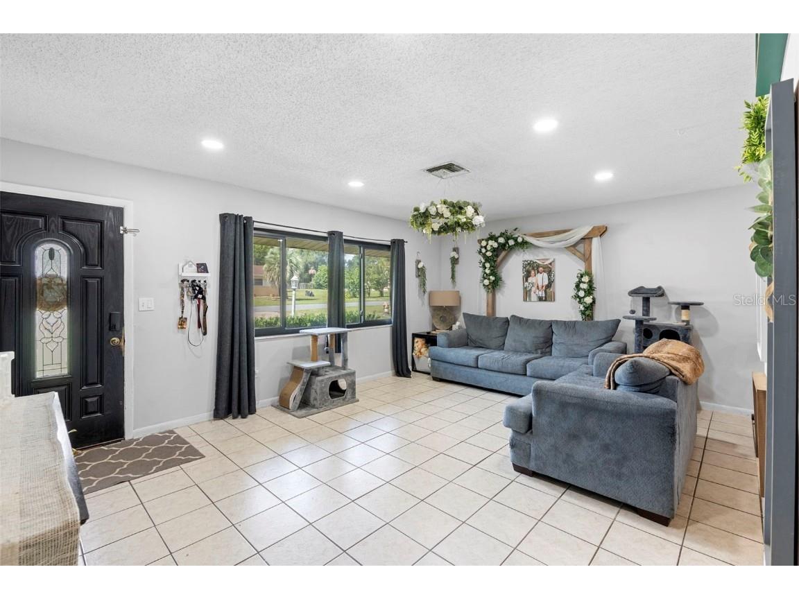 409 Century Avenue Fruitland Park FL 34731 G5104074 image8