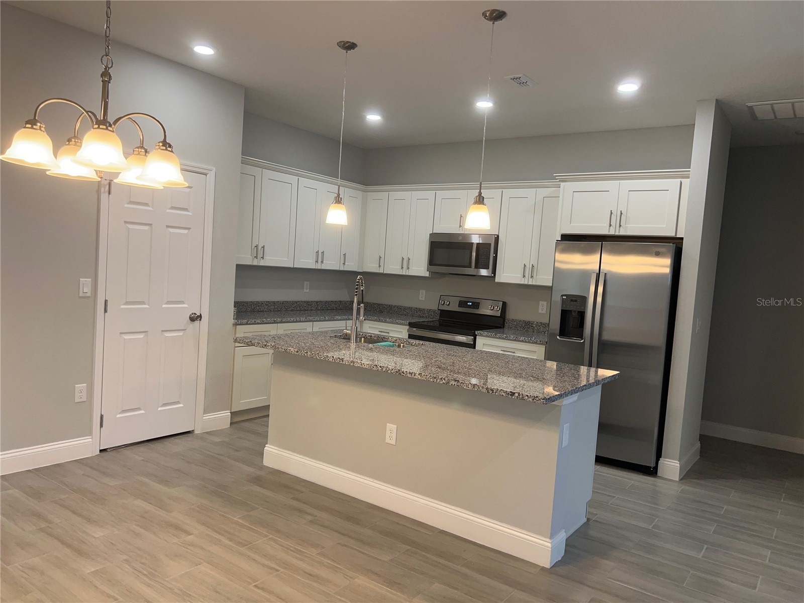 409 Danube Drive Kissimmee FL 34759 O6335734 image4