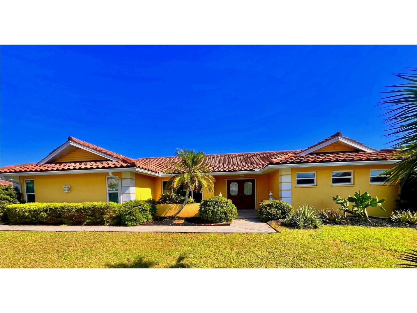 409 Firethorn Avenue Englewood FL 34223 - FORKED CREEK N6138332 image1