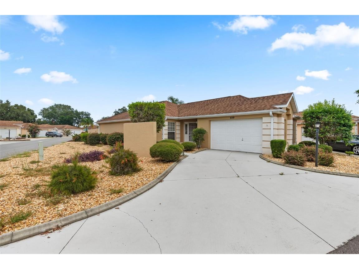 409 Fuentez Avenue The Villages FL 32159 G5070940 image1