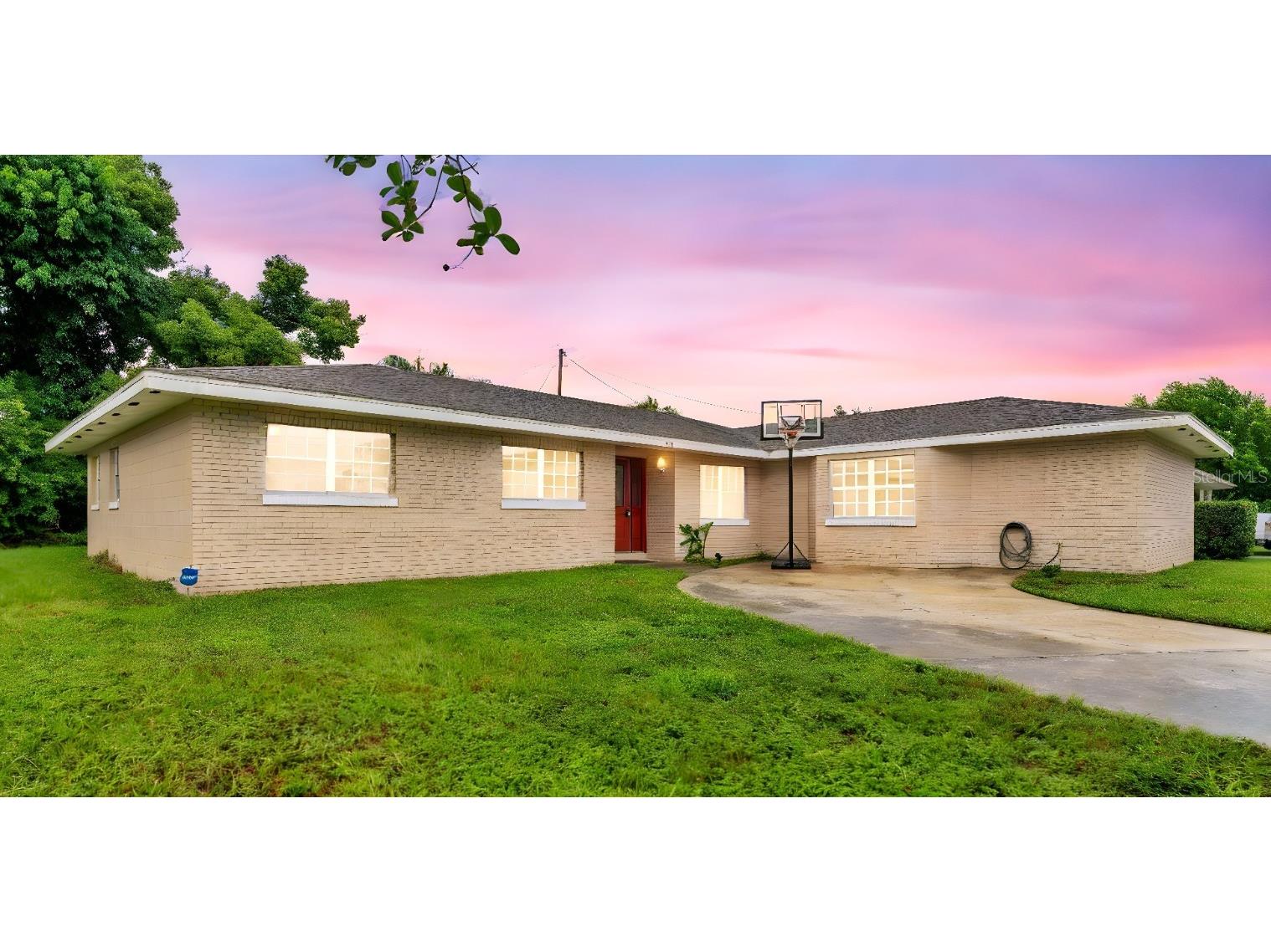 409 Lake Ned Road Winter Haven FL 33884 P4936594 image1