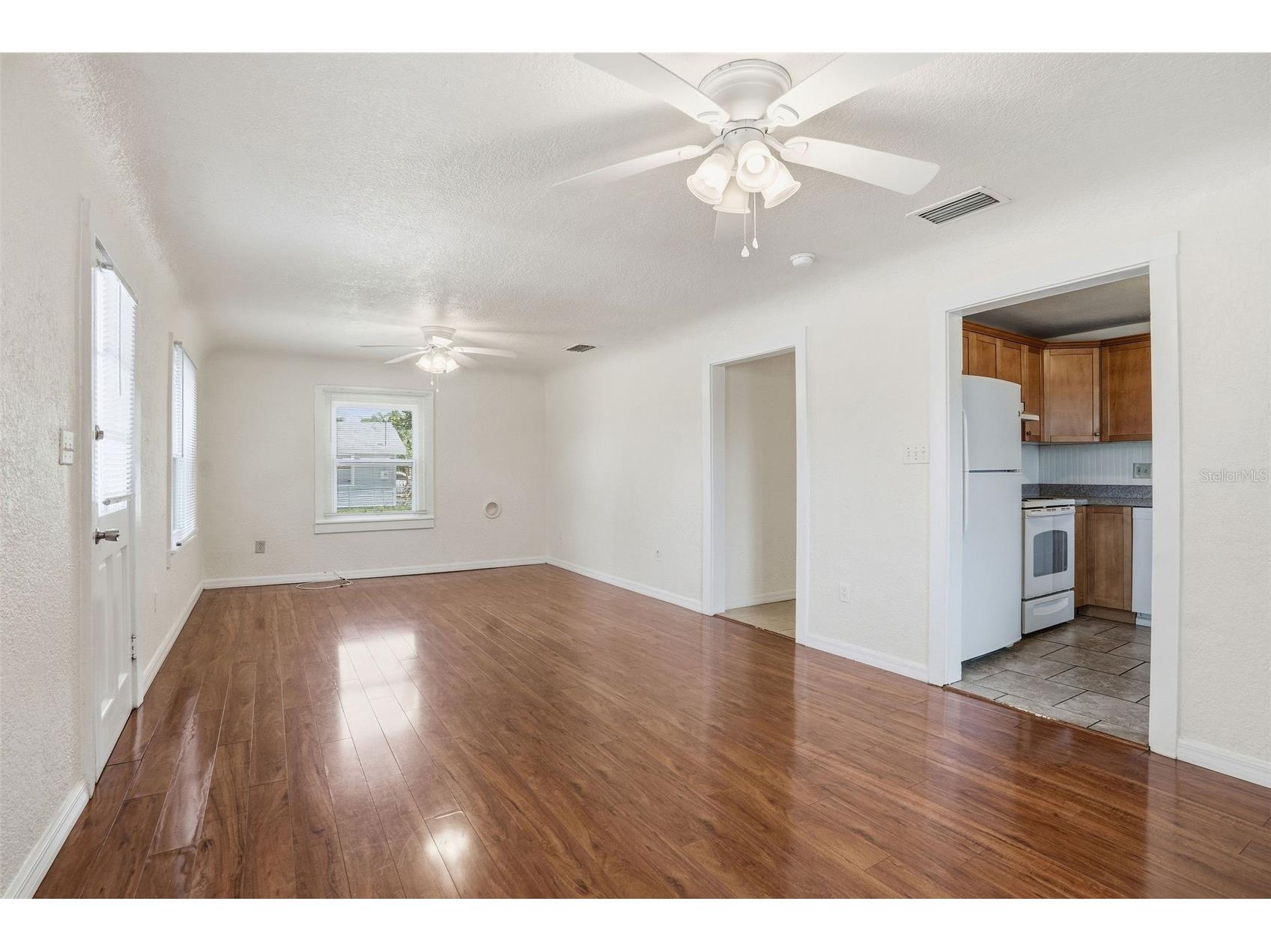 409 Lebeau Street Clearwater FL 33755 TB8506329 image9