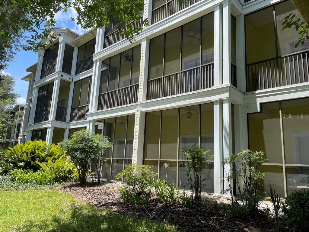 409 Lucaya Loop #409 Davenport FL 33897 - LAKE DAVENPORT TB8331380 image1