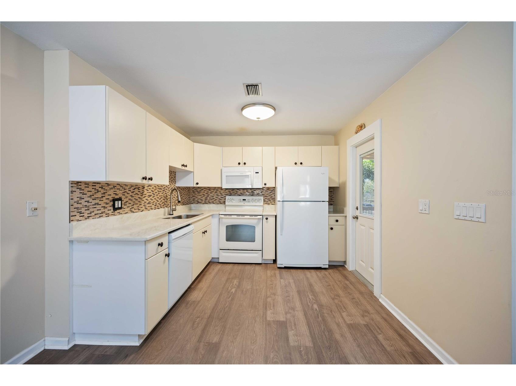 409 Manatee Court #206 Venice FL 34285 N6141292 image13