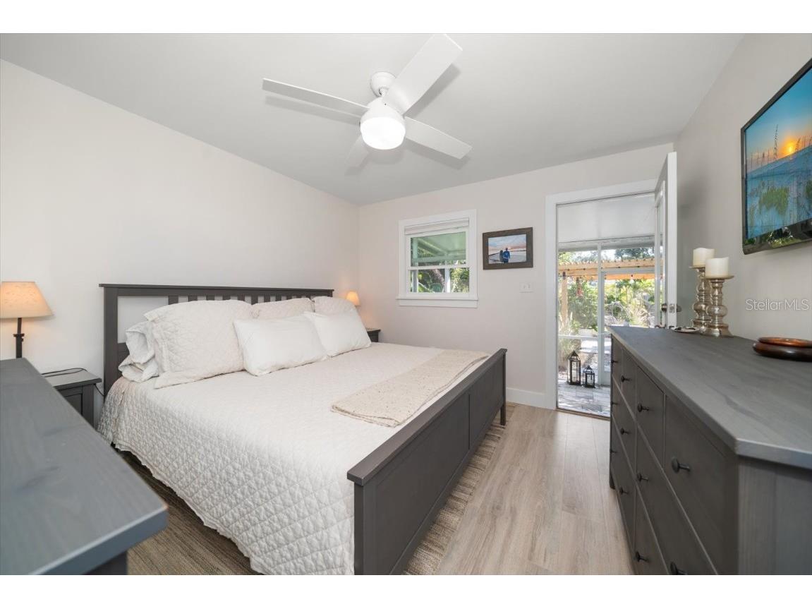 409 Maryland Avenue Crystal Beach FL 34681 TB8445640 image10