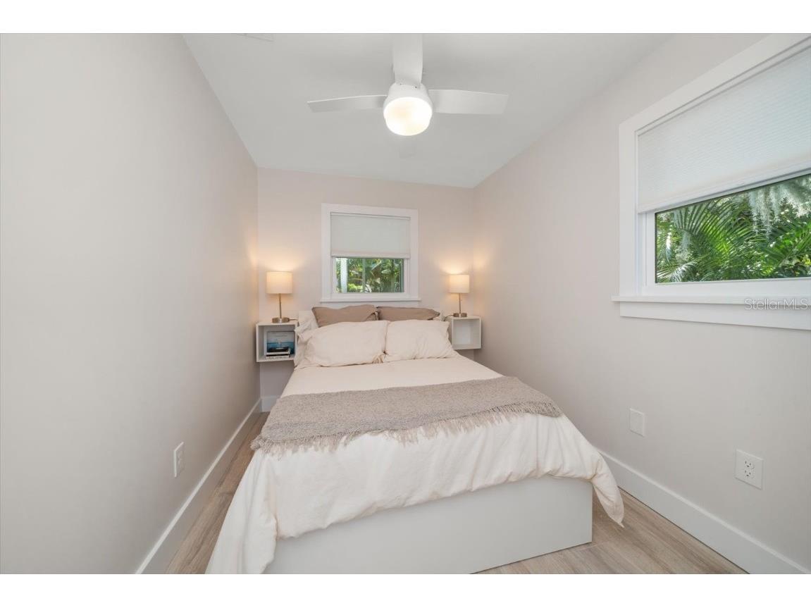 409 Maryland Avenue Crystal Beach FL 34681 TB8445640 image11