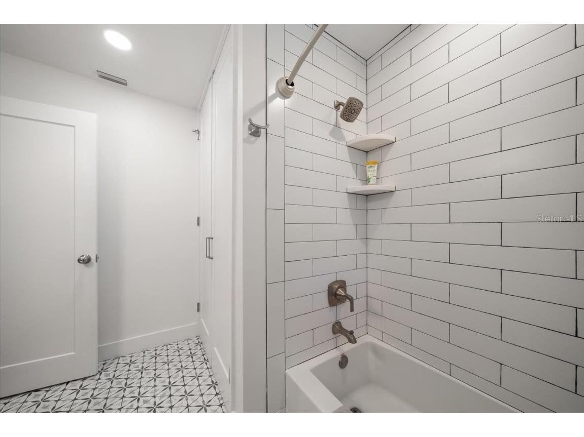 409 Maryland Avenue Crystal Beach FL 34681 TB8445640 image15