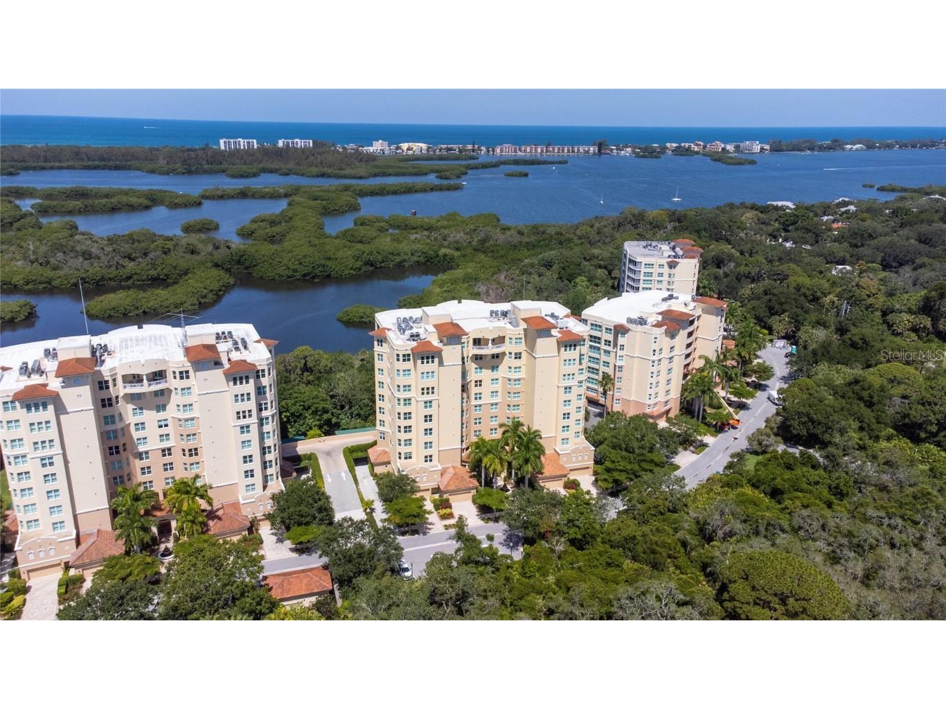 409 N Point Road #403 Osprey FL 34229 A4540108 image1