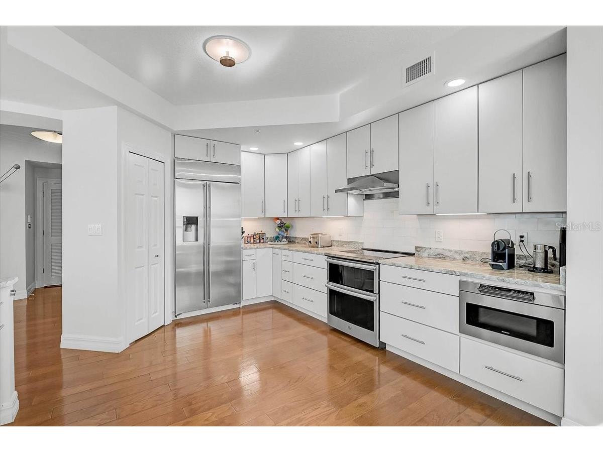 409 N Point Road #601 Osprey FL 34229 - LITTLE SARSOTA BAY A4679994 image13