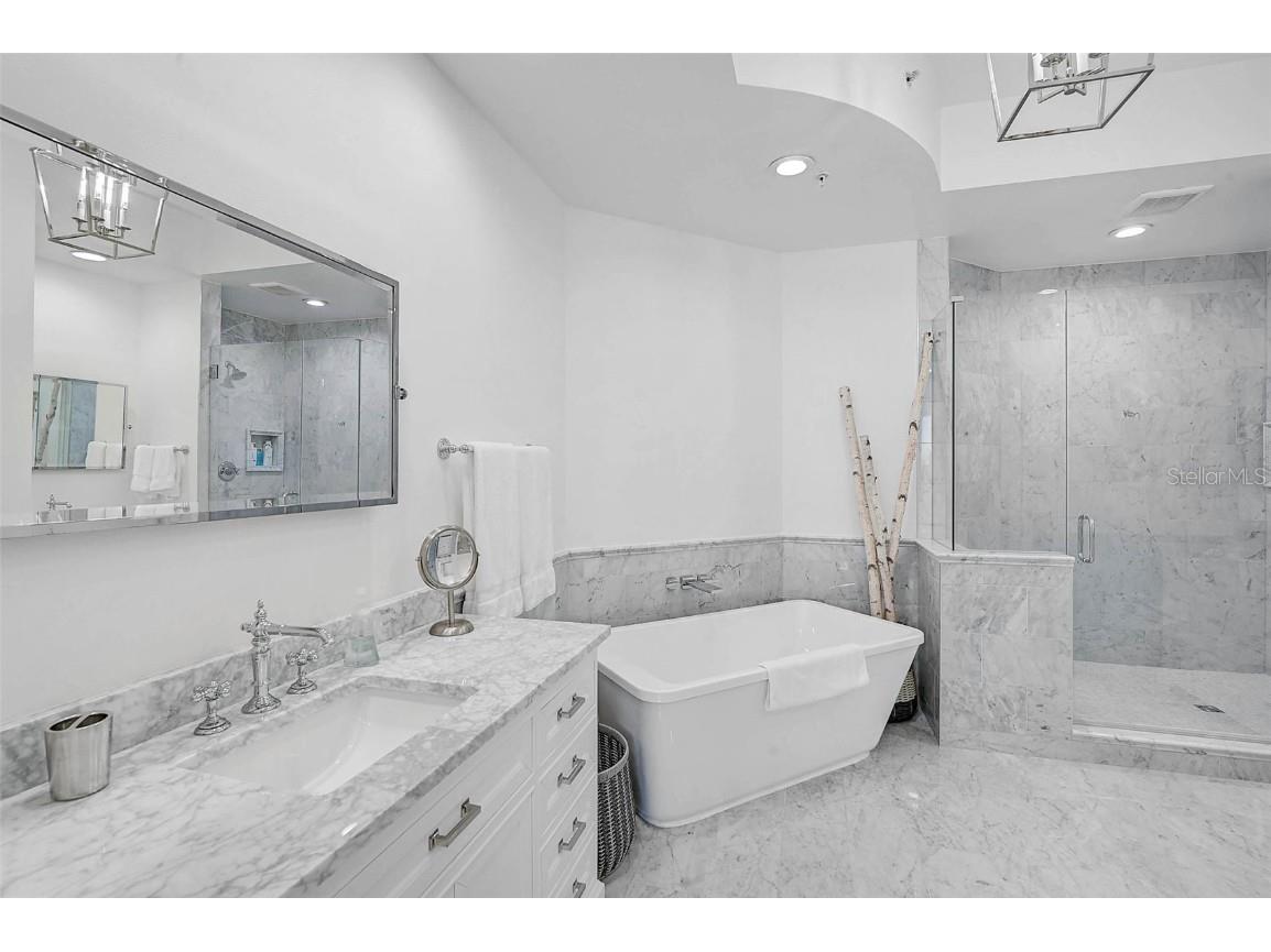 409 N Point Road #802 Osprey FL 34229 A4664489 image23