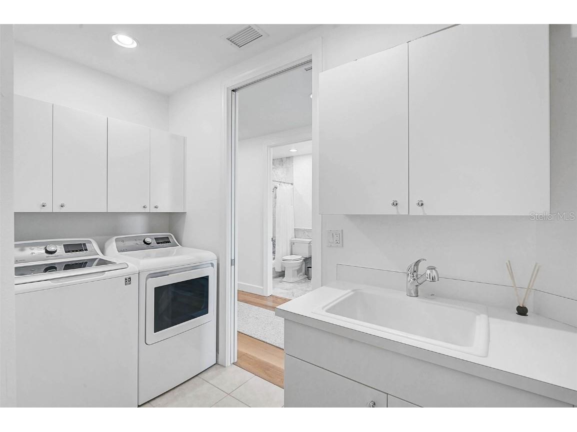 409 N Point Road #802 Osprey FL 34229 A4664489 image28