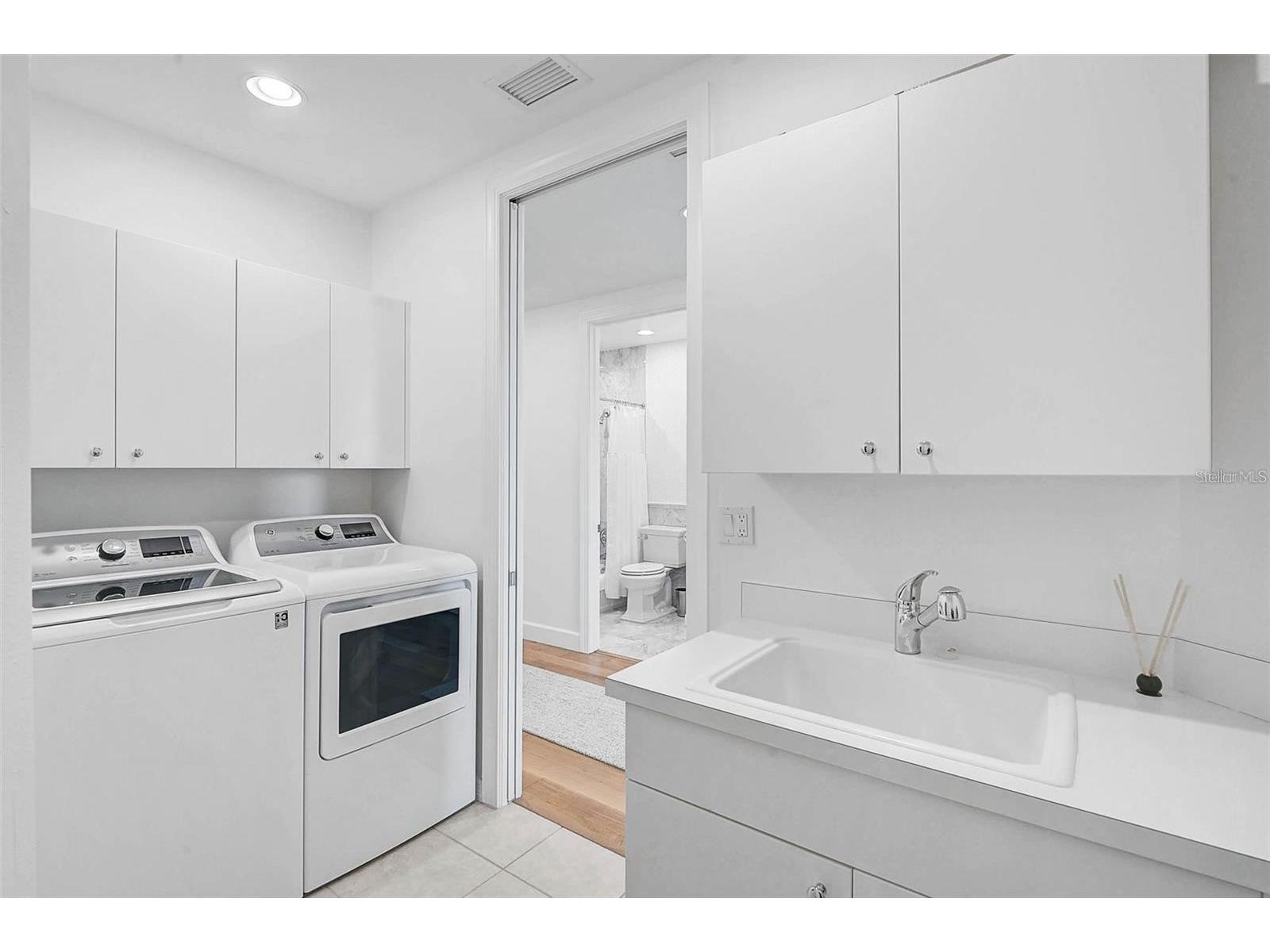 409 N Point Road #802 Osprey FL 34229 A4695871 image24