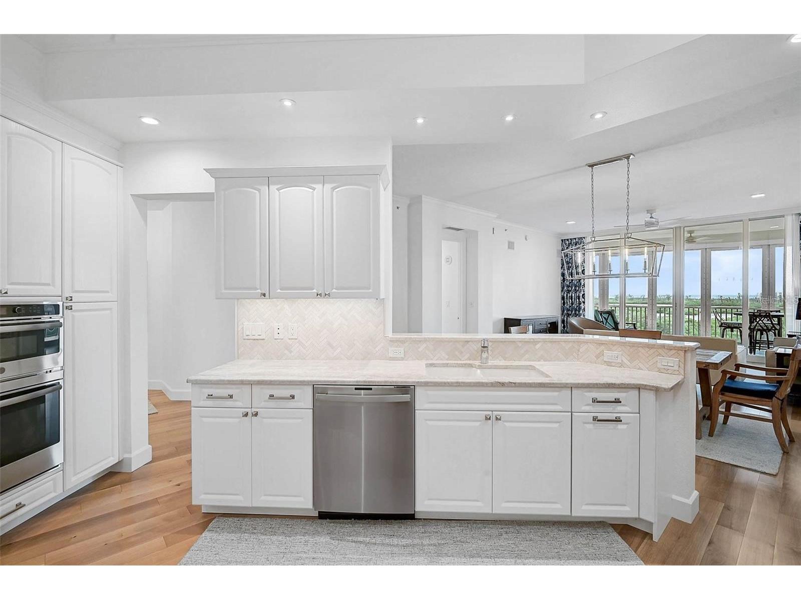 409 N Point Road #802 Osprey FL 34229 A4695871 image9