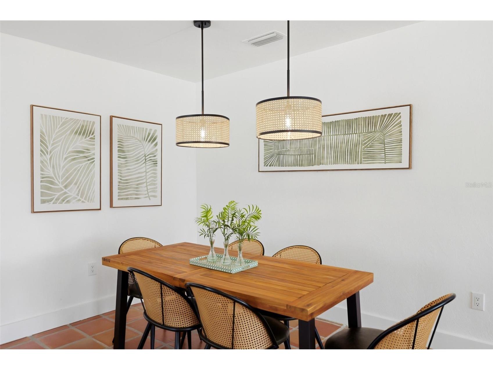 409 N Washington Drive Sarasota FL 34236 A4693984 image10