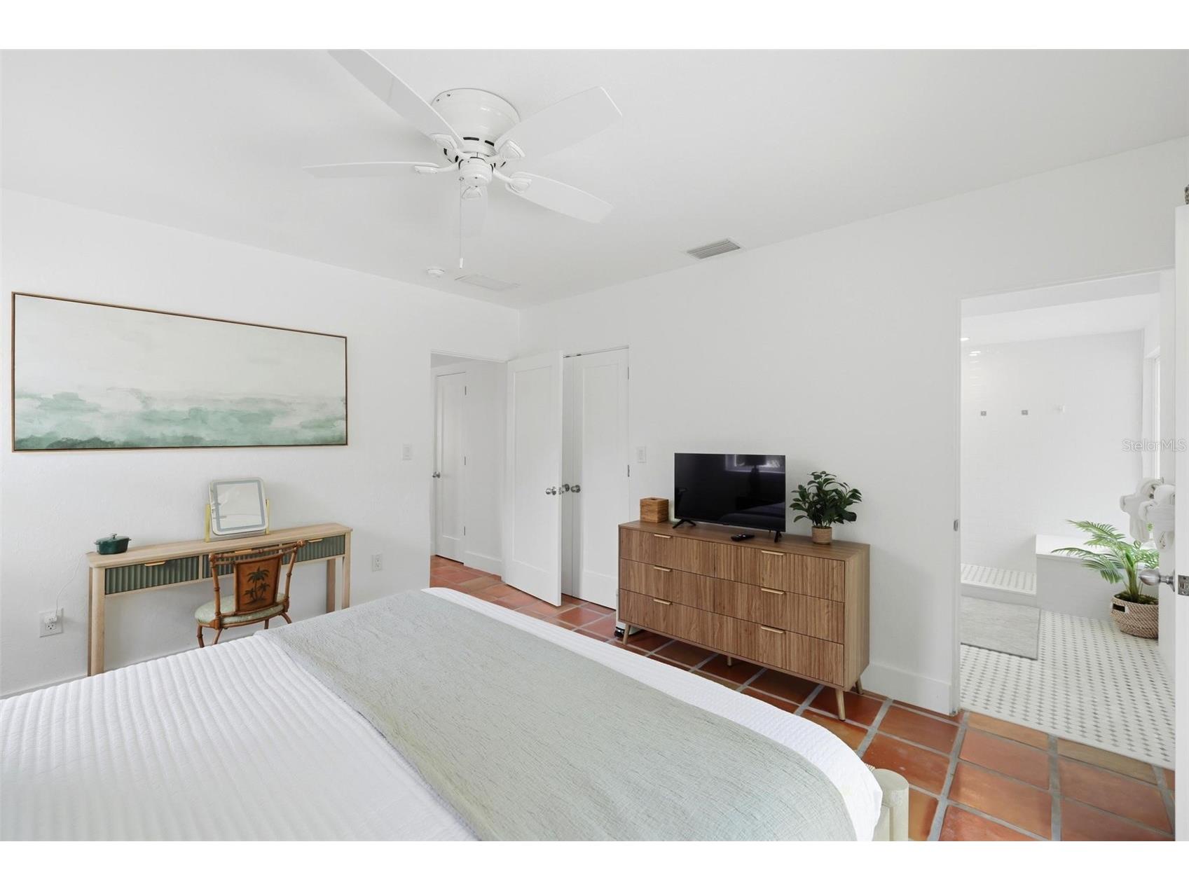 409 N Washington Drive Sarasota FL 34236 A4693984 image26