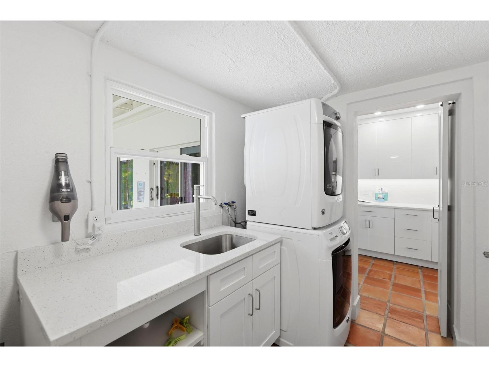 409 N Washington Drive Sarasota FL 34236 A4693984 image30
