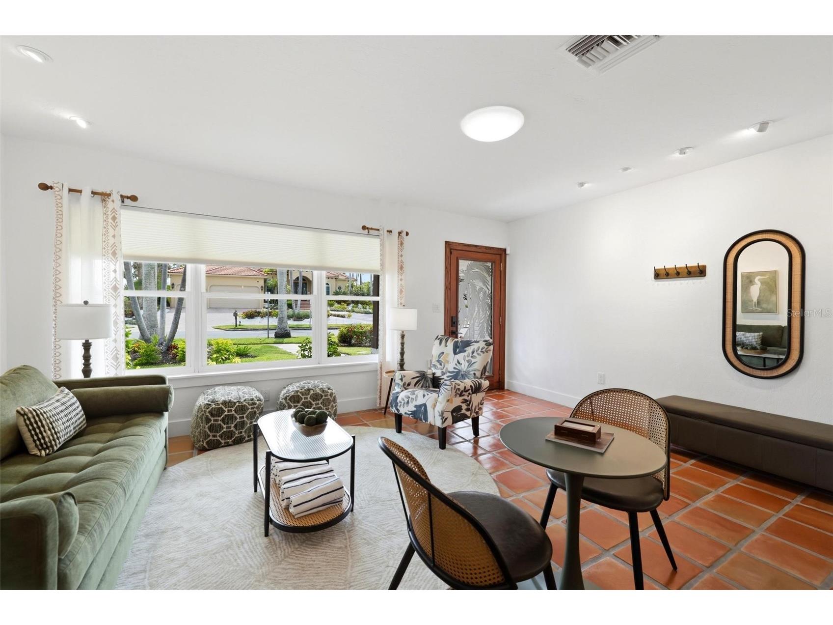 409 N Washington Drive Sarasota FL 34236 A4693984 image7