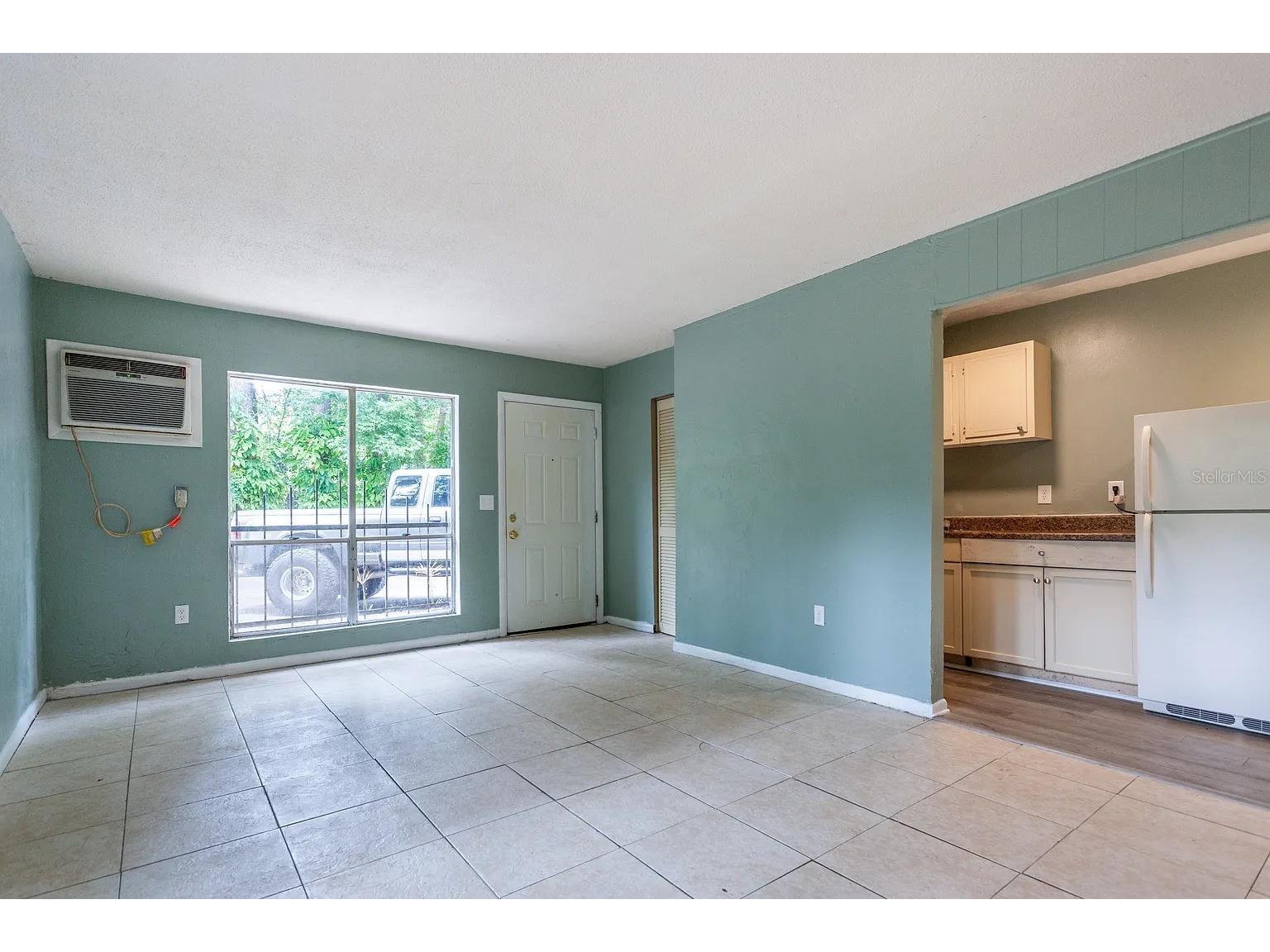409 NE 11th Street Gainesville FL 32601 GC540806 image3
