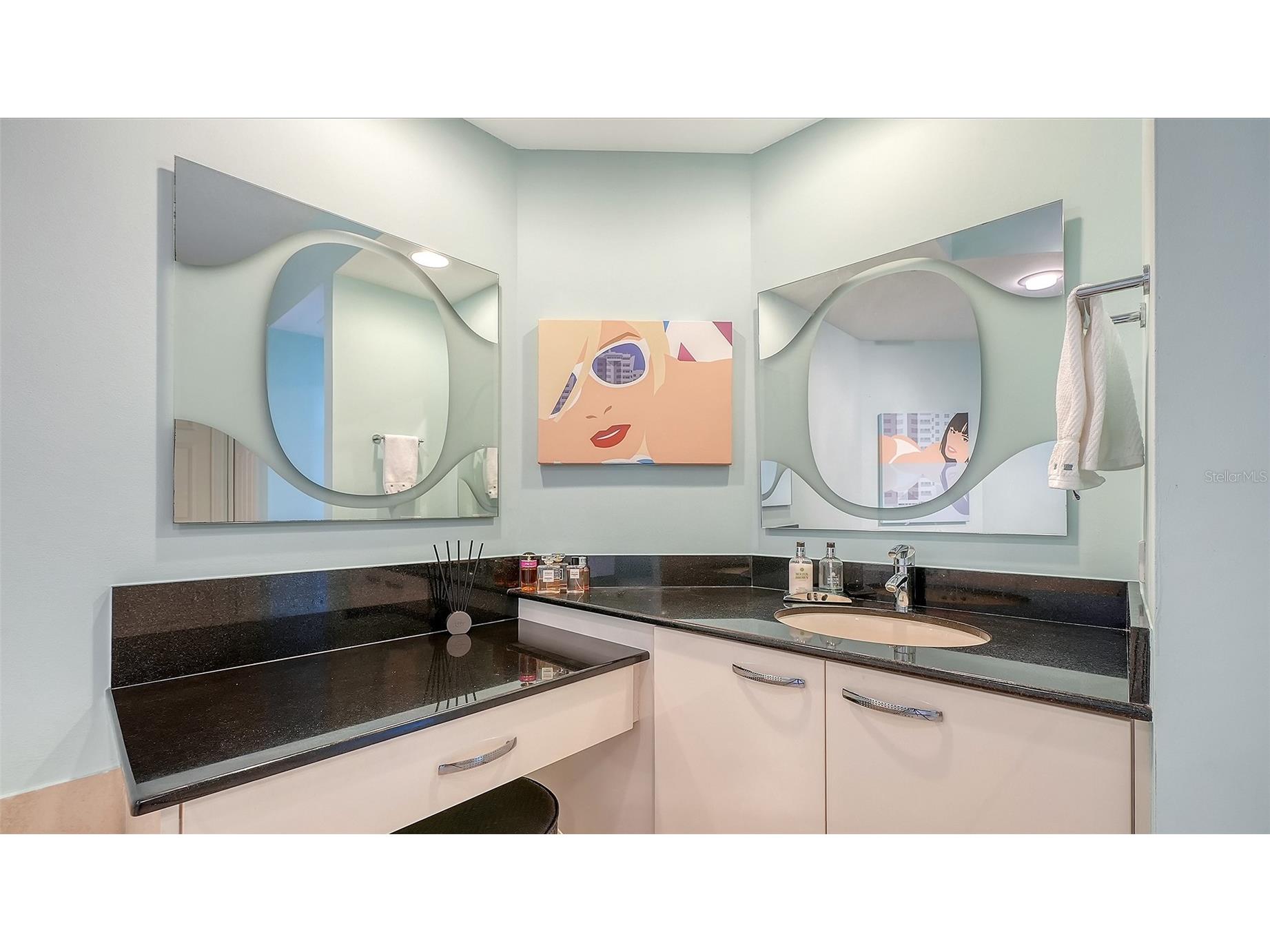 409 North Point Road #401 Osprey FL 34229 A4690812 image33