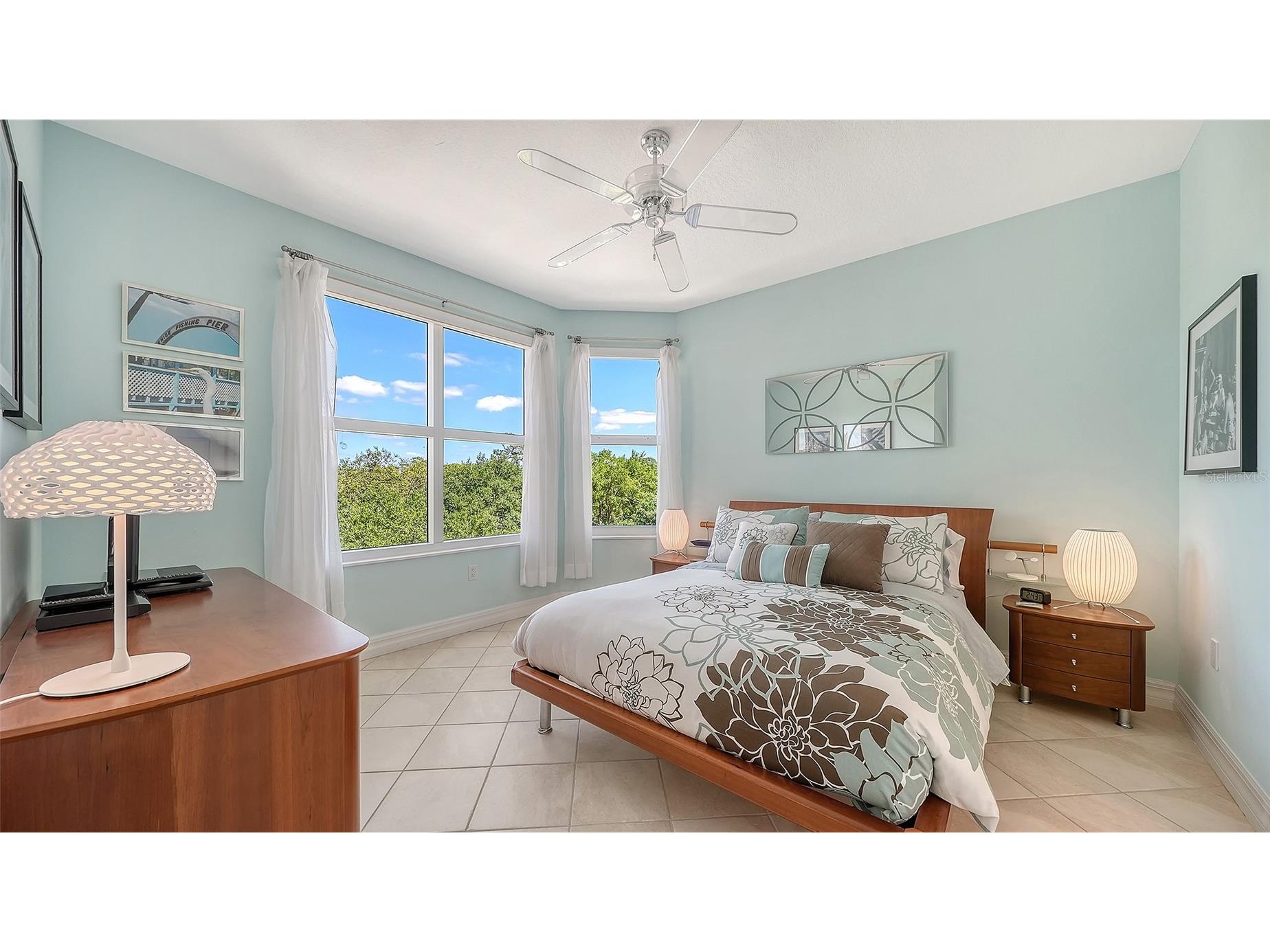 409 North Point Road #401 Osprey FL 34229 A4690812 image39