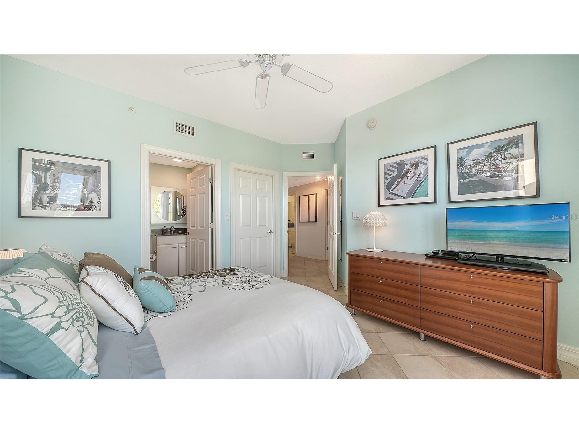 409 North Point Road #401 Osprey FL 34229 A4690812 image41