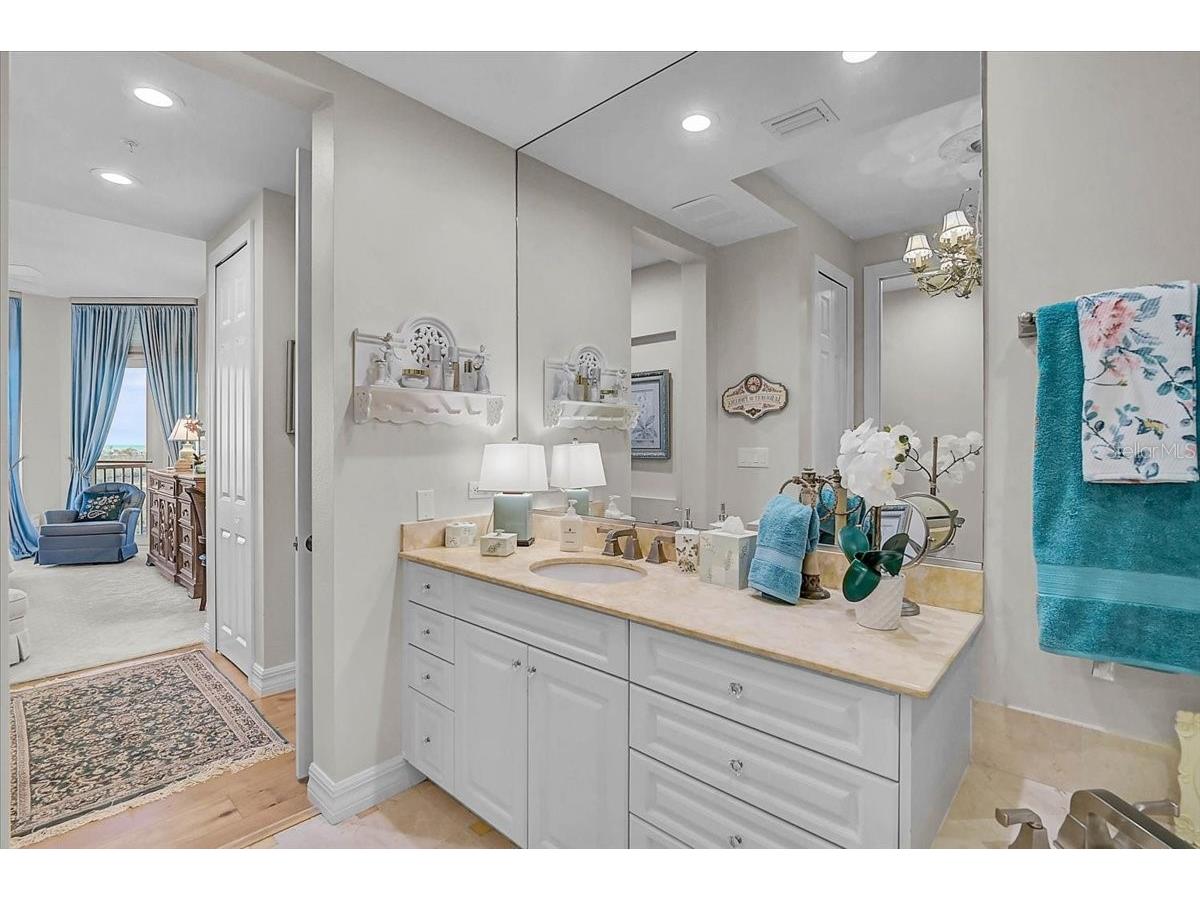 409 North Point Road #902 Osprey FL 34229 A4677305 image22