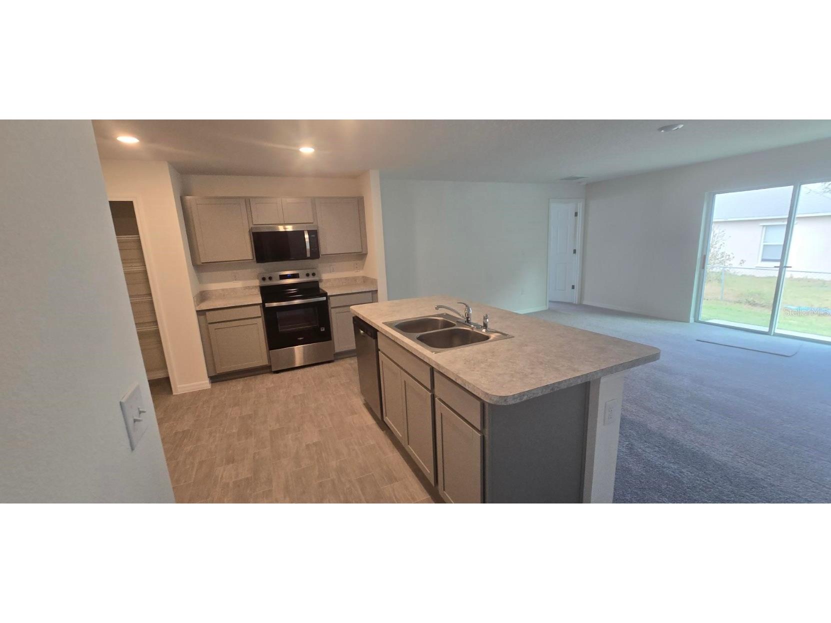 409 Oakland Lane Poinciana FL 34759 C7518447 image3