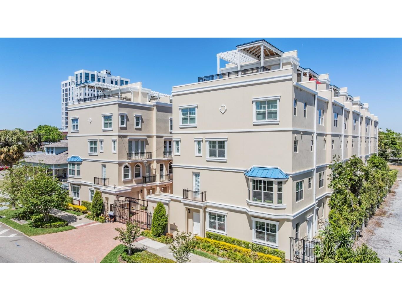 409 Regent Lane N Saint Petersburg FL 33701 TB8374368 image1