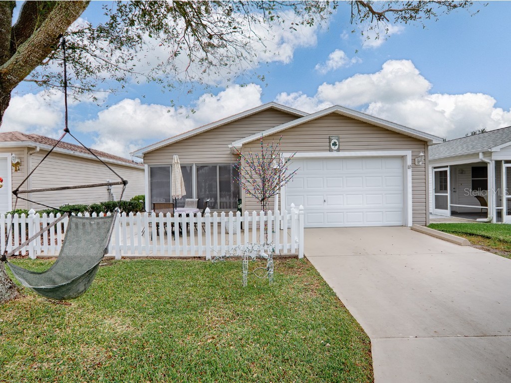 409 Rose Croft Terrace The Villages FL 32162 G5063482 image1