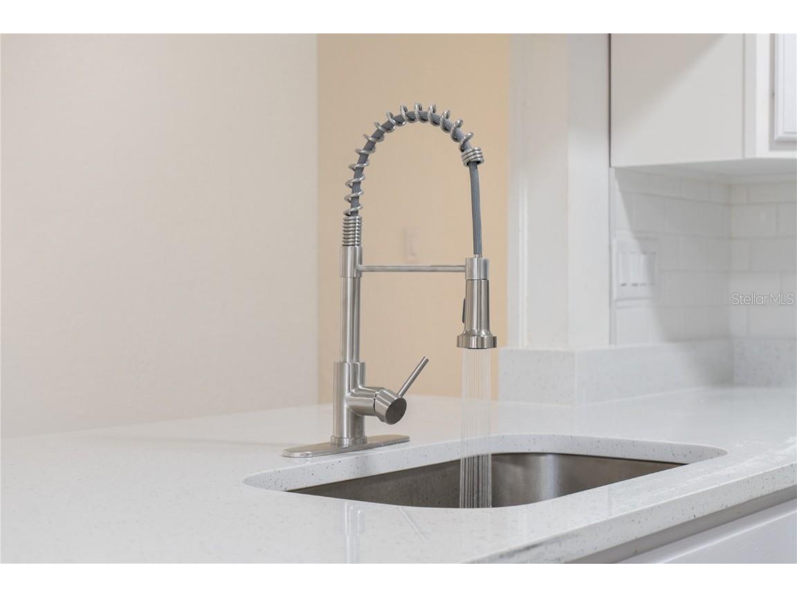 409 S Alder Avenue Orlando FL 32807 S5137906 image5