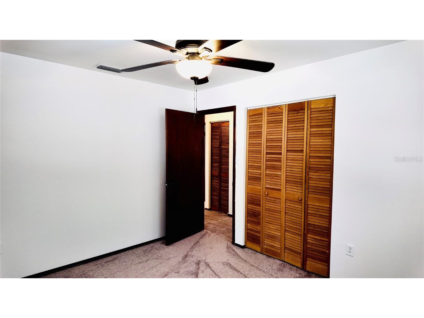 409 S Dixie Avenue Fruitland Park FL 34731 - DREAM LAKE O6346470 image17