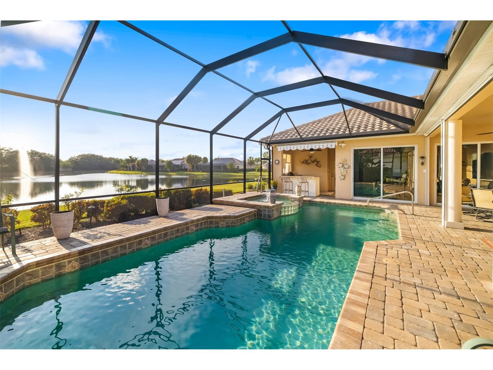 409 Sand Crane Court Bradenton FL 34212 - COMMUNITY POND A4673454 image1