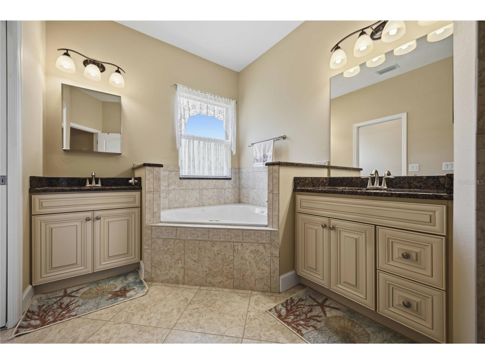 409 Tomoka Drive Englewood FL 34223 D6147553 image24