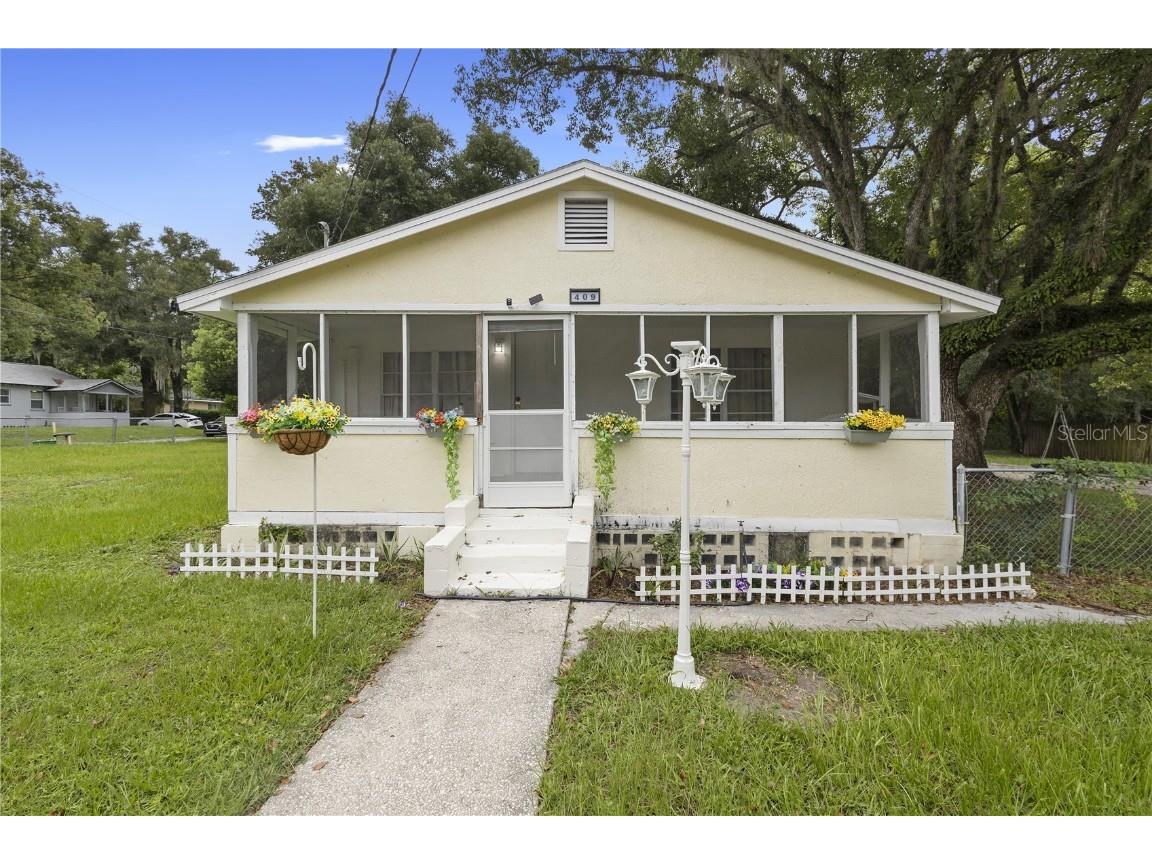 409 W Beresford Avenue Deland FL 32720 V4937239 image2