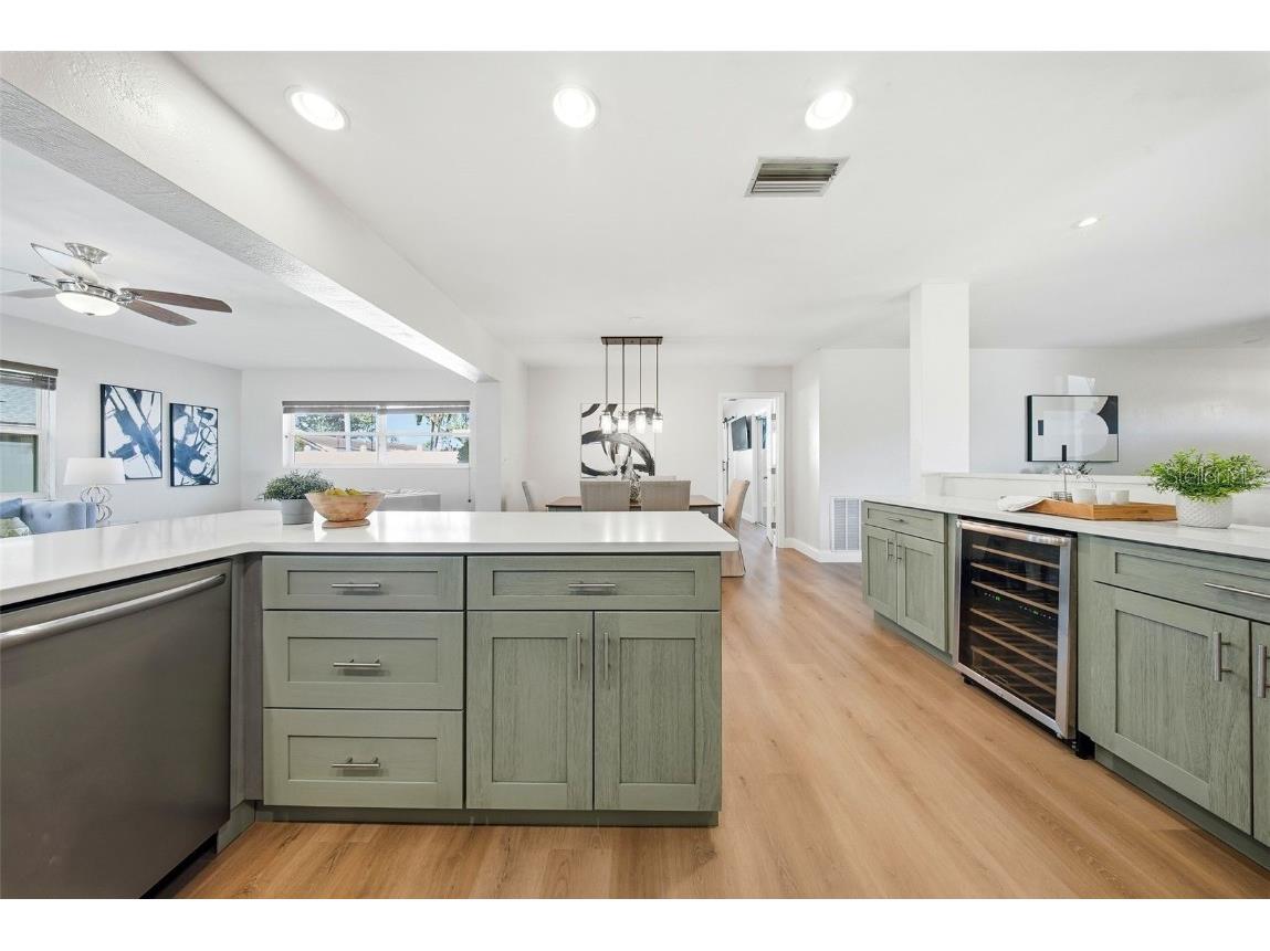 4090 14th Lane NE Saint Petersburg FL 33703 TB8462011 image13